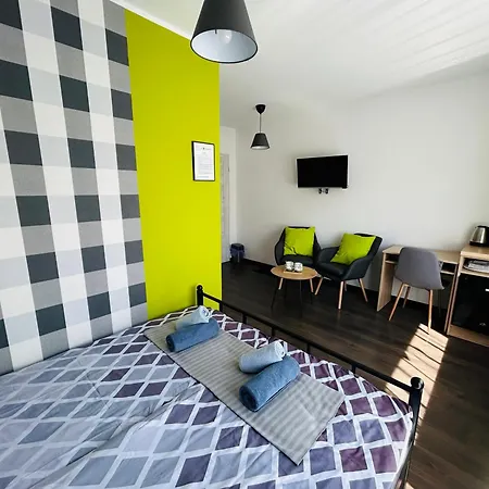 Na Turystycznej-apartamenty I W Sercu Uzdrowiska 民宿 库多瓦-兹德鲁伊