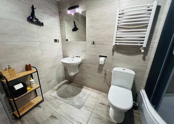 Na Turystycznej-apartamenty I W Sercu Uzdrowiska Habitación en casa particular *