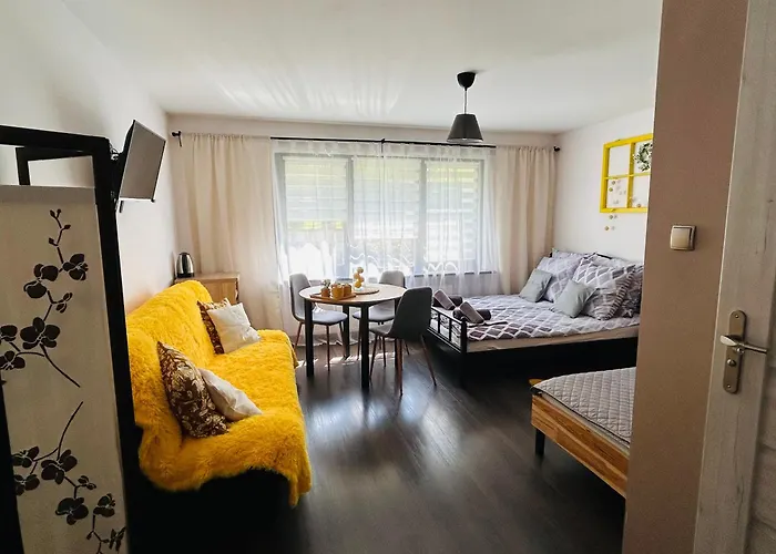 Habitación en casa particular Na Turystycznej-apartamenty I W Sercu Uzdrowiska Kudowa-Zdrój